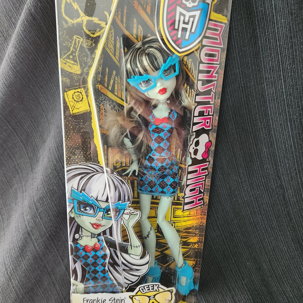 Monster High Frankie Stein Geek Shriek Doll (2014) New in Box
